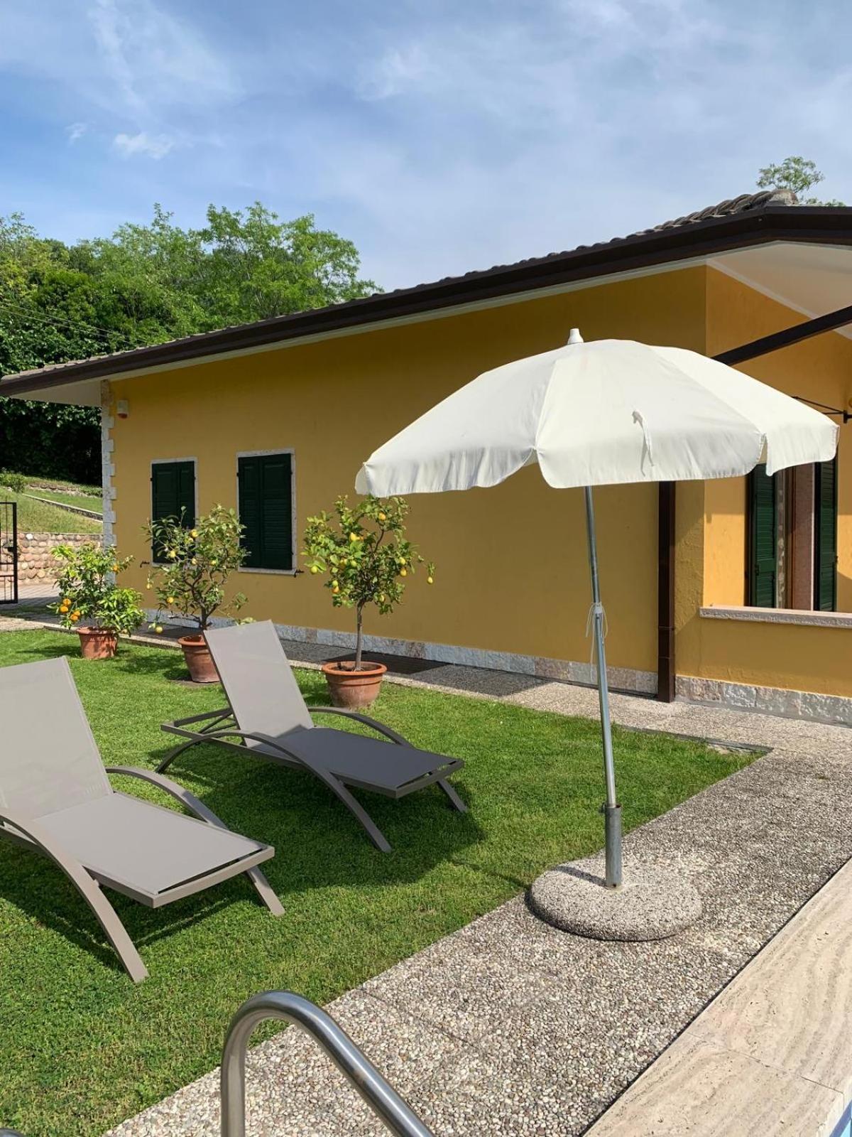 Poli Villa'S Apartment Bardolino Eksteriør billede