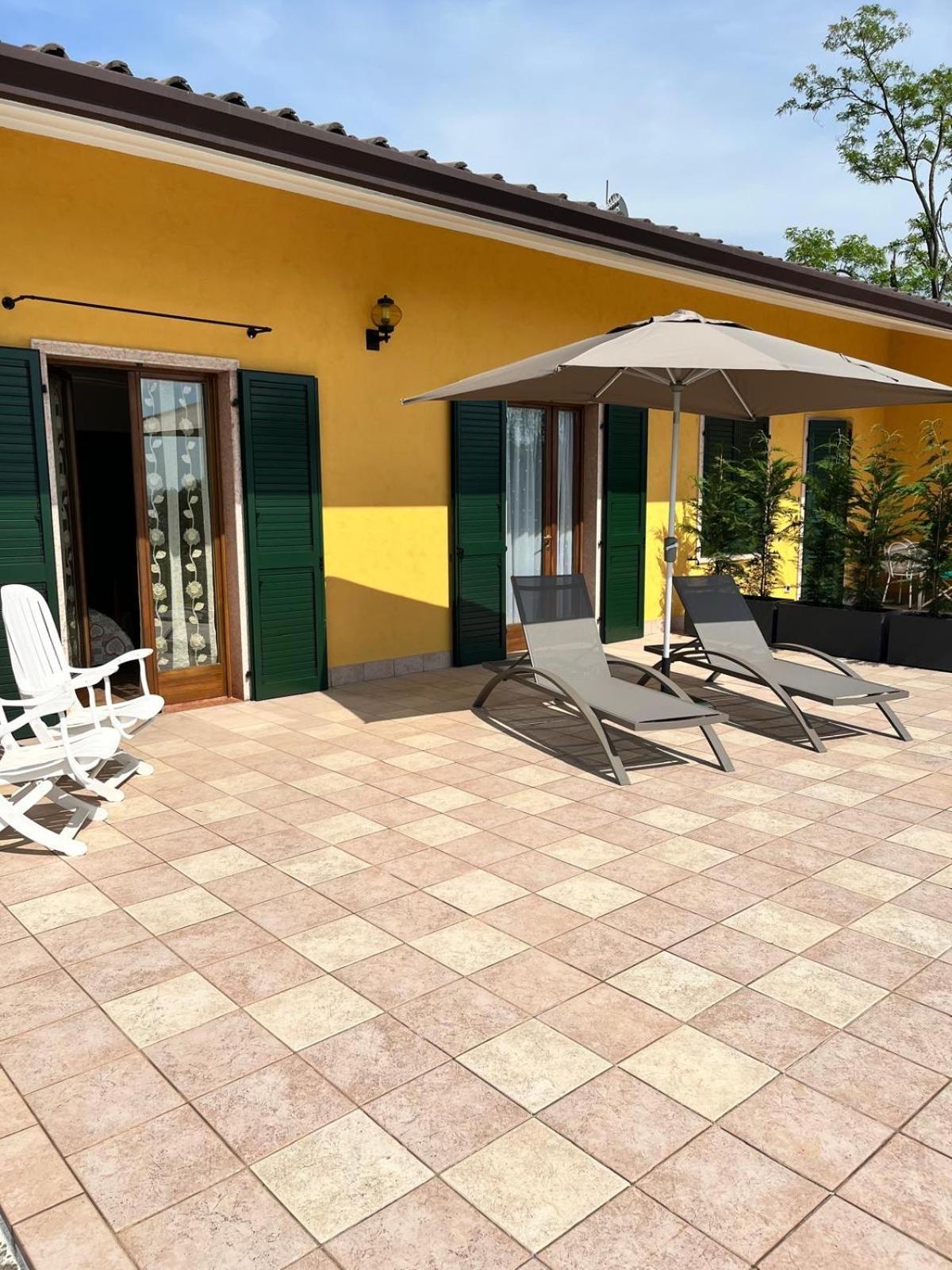 Poli Villa'S Apartment Bardolino Eksteriør billede